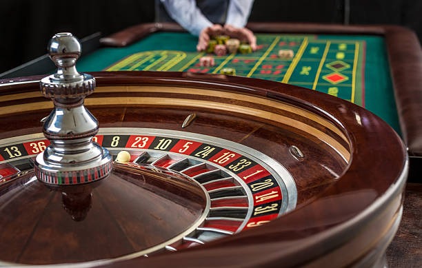 Live-casino session detail view on menara368 login showing hand-by-hand breakdown and dealer information